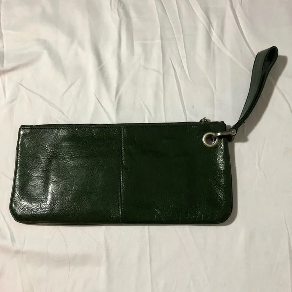 Hobo international green leather wristlet purse classic quiet luxury minimalist - Picture 1 of 10